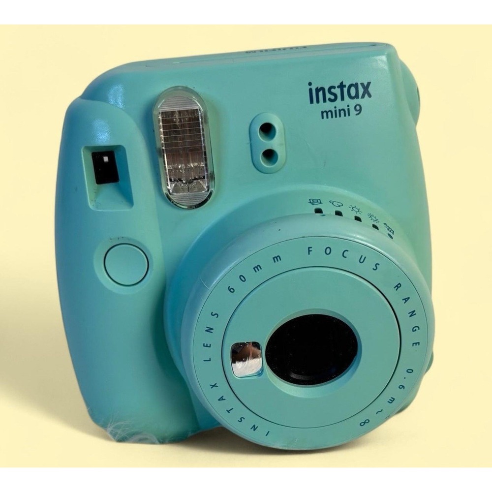 Fujifilm Instax Mini 9 Instant Camera -‎ Ice Blue, 2.7x4.7x4.6